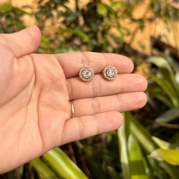 18K Gold Plated Diamond Circle Stud Earrings - Picture 9 of 10